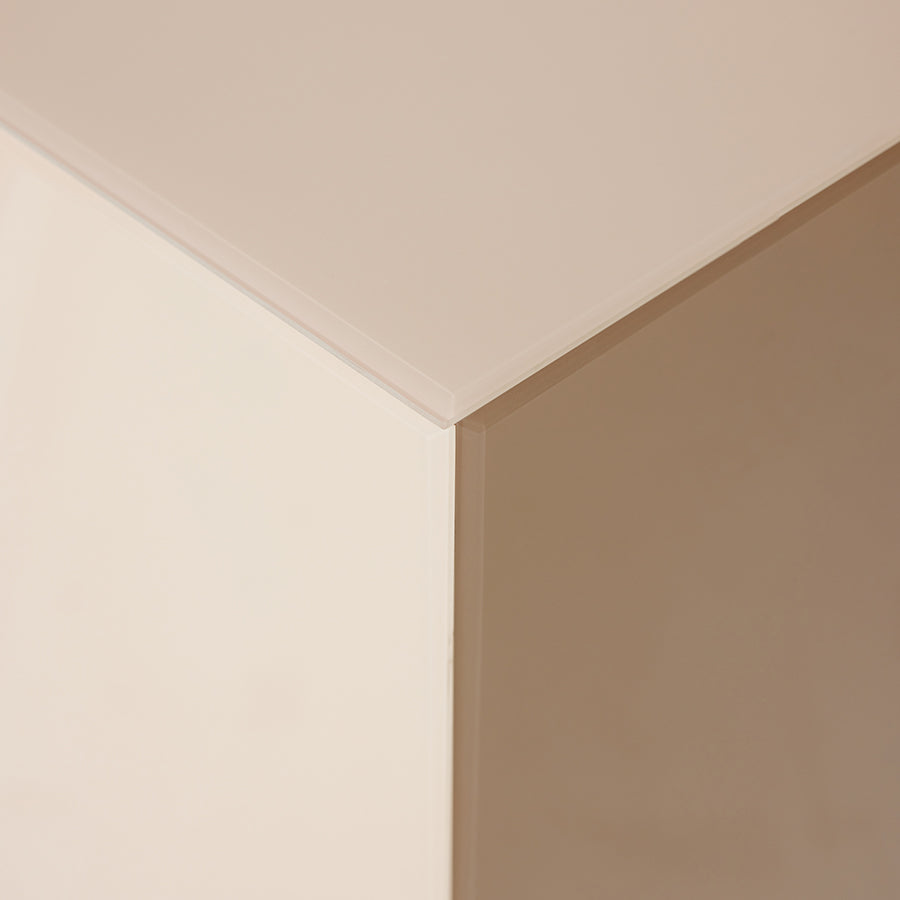 corner detail clay, neutral tall mirror display pillar