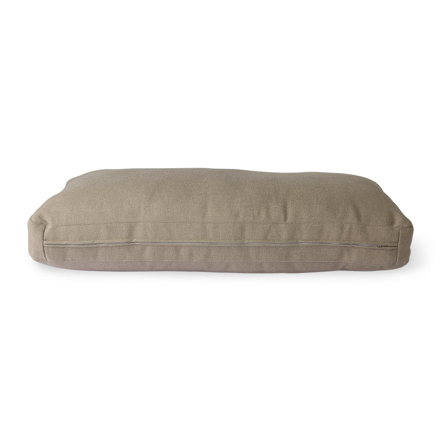 Aluminum outdoor sofa Chai / beige pillows
